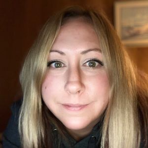 Meet your Posher, Corinne